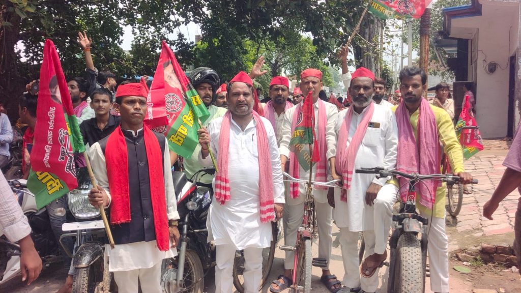 चित्रकूट में सपा की साइकिल यात्रा, जन-जन तक पहुंचाएंगे समाजवादी विचारधारा का संदेश